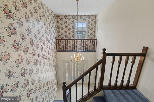 89 TWIN PONDS DR, Sewell, NJ 08080