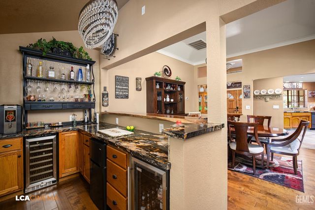 14306 Westdale Drive, Bakersfield, CA 93314