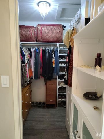 14306 Westdale Drive, Bakersfield, CA 93314