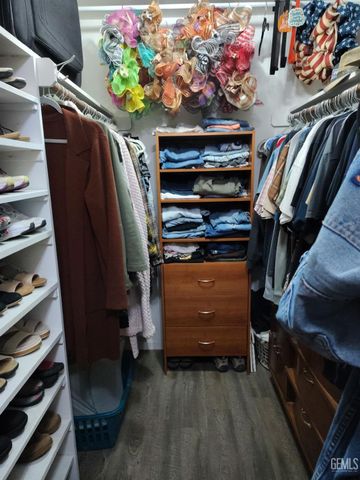 14306 Westdale Drive, Bakersfield, CA 93314