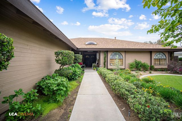 14306 Westdale Drive, Bakersfield, CA 93314