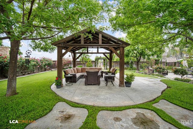 14306 Westdale Drive, Bakersfield, CA 93314