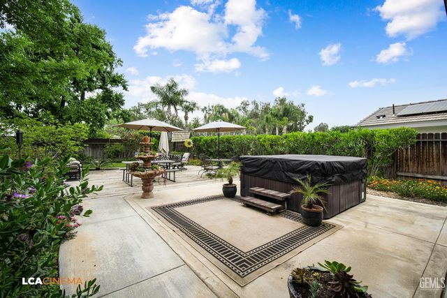 14306 Westdale Drive, Bakersfield, CA 93314