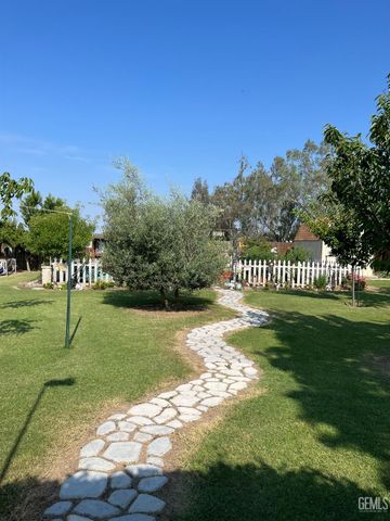 14306 Westdale Drive, Bakersfield, CA 93314