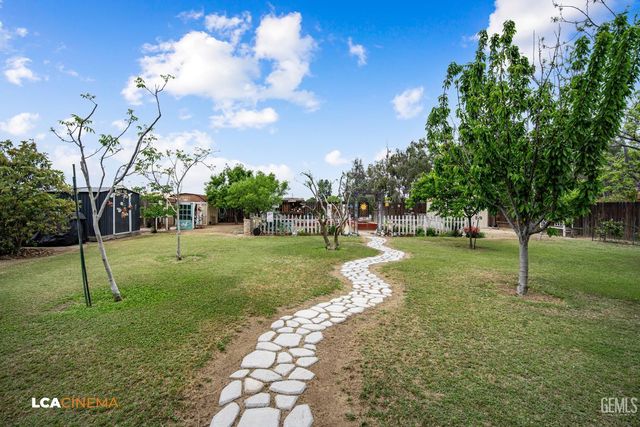 14306 Westdale Drive, Bakersfield, CA 93314