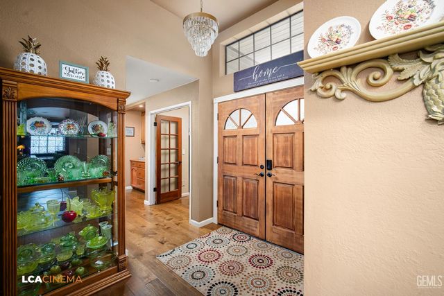 14306 Westdale Drive, Bakersfield, CA 93314