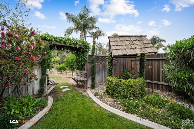 14306 Westdale Drive, Bakersfield, CA 93314