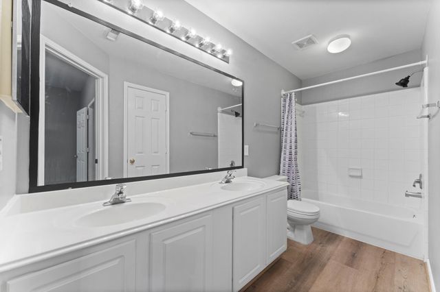 7 Verbena Bend Place, Spring, TX 77382