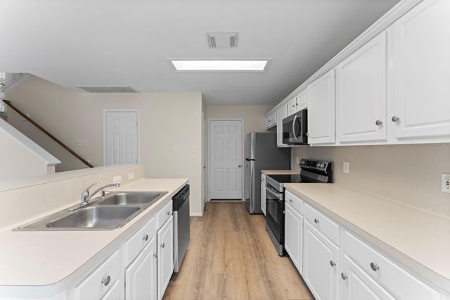 7 Verbena Bend Place, Spring, TX 77382