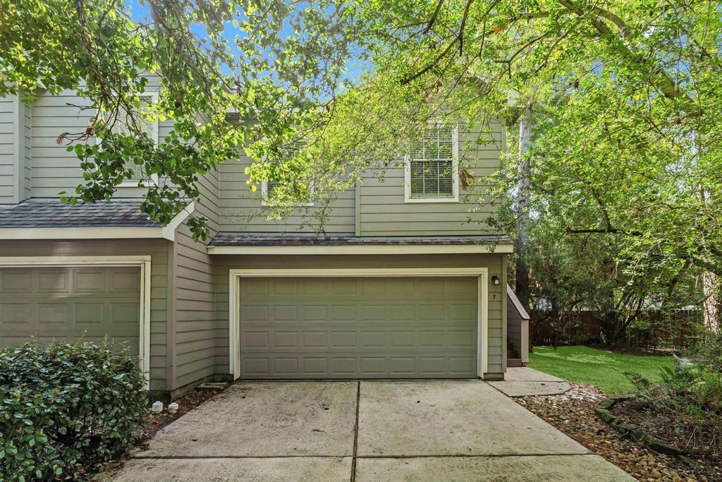 7 Verbena Bend Place, Spring, TX 77382