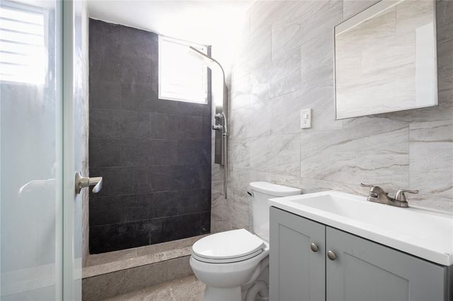 21 EDUARDO CONDE, San Juan, PR 00915