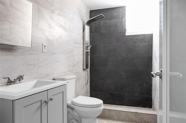 21 EDUARDO CONDE, San Juan, PR 00915