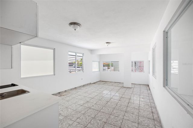 21 EDUARDO CONDE, San Juan, PR 00915