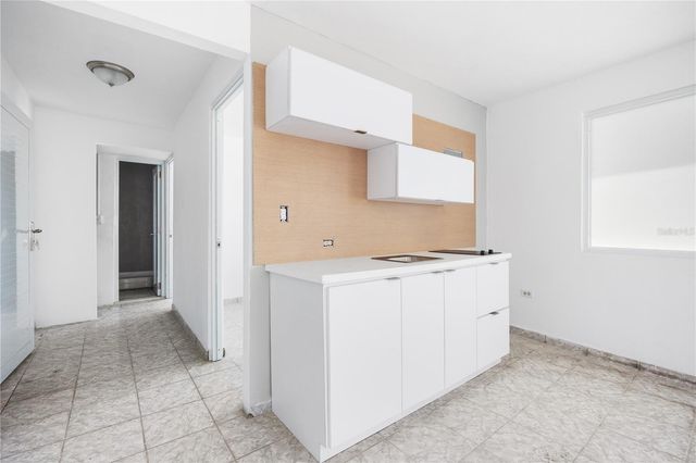 21 EDUARDO CONDE, San Juan, PR 00915