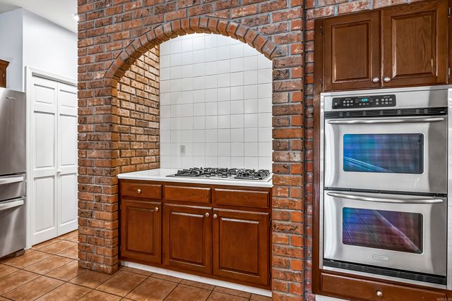 6 Masters Place Drive, Maumelle, AR 72113