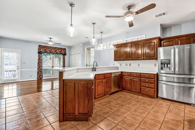 6 Masters Place Drive, Maumelle, AR 72113