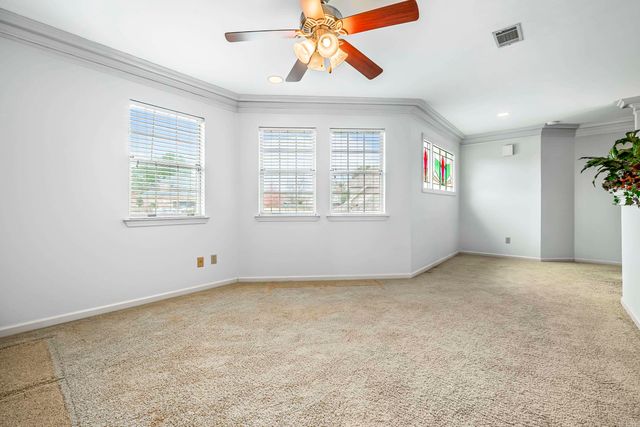 6 Masters Place Drive, Maumelle, AR 72113