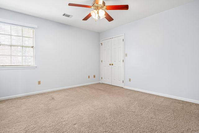 6 Masters Place Drive, Maumelle, AR 72113