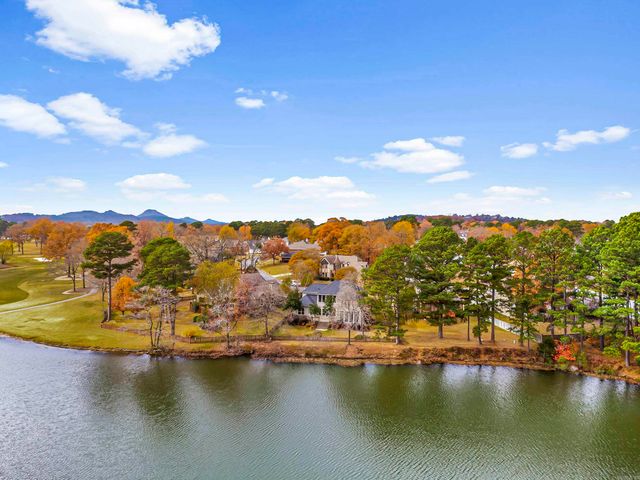 6 Masters Place Drive, Maumelle, AR 72113