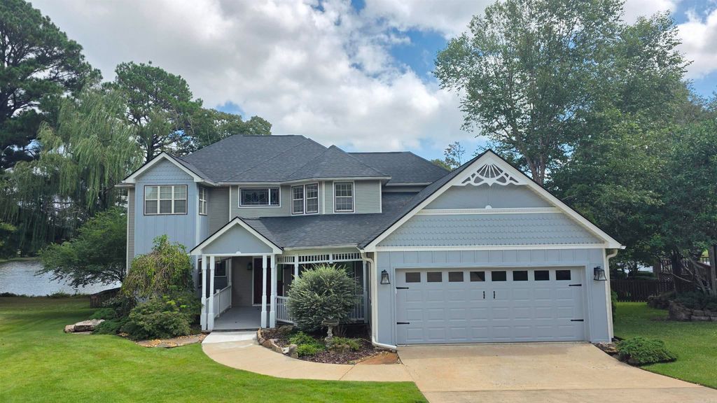 6 Masters Place Drive, Maumelle, AR 72113