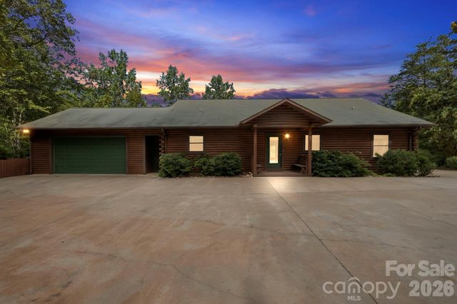 134 Raleigh Drive, Lake Lure, NC 28746