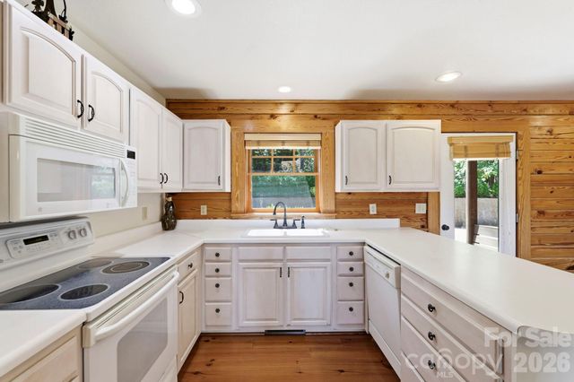 134 Raleigh Drive, Lake Lure, NC 28746