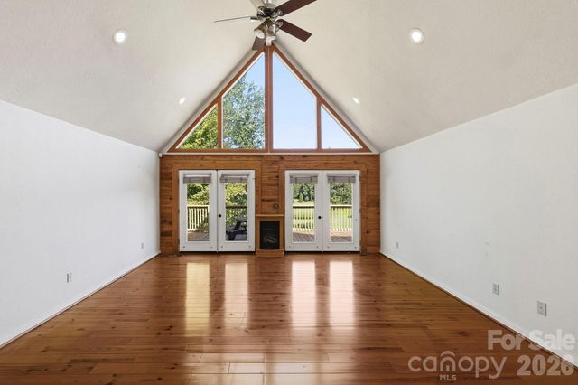 134 Raleigh Drive, Lake Lure, NC 28746