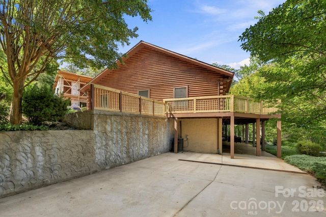 134 Raleigh Drive, Lake Lure, NC 28746