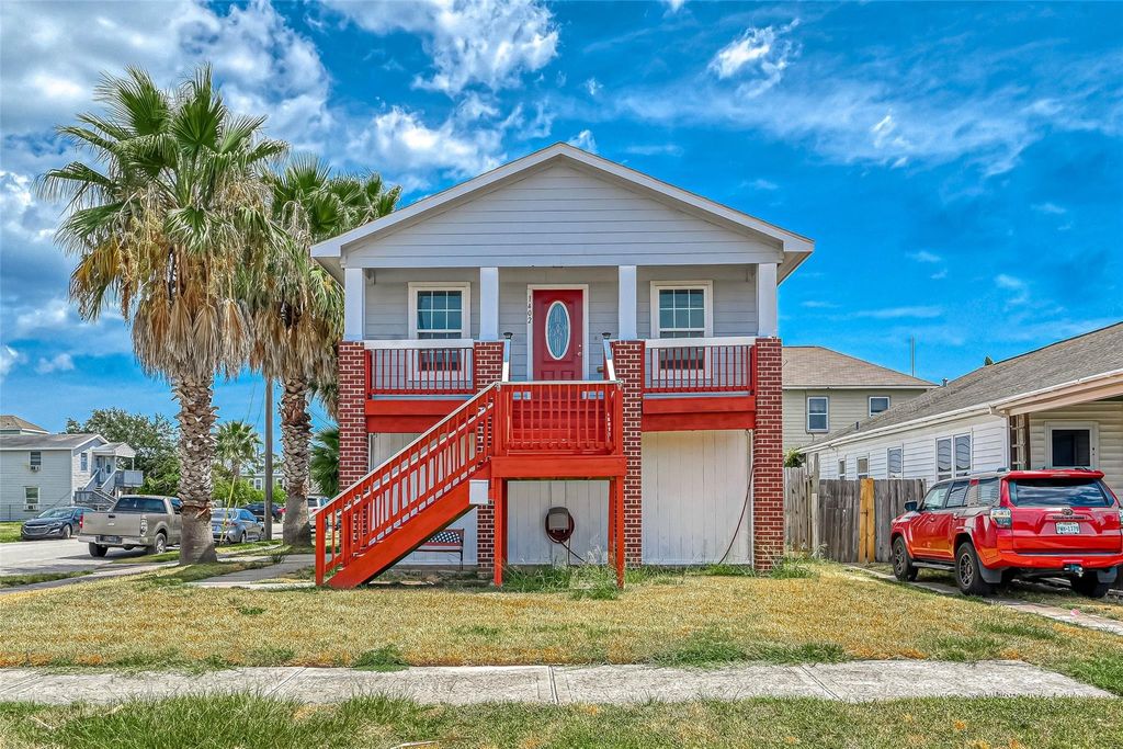 1402 51st Street, Galveston, TX 77551