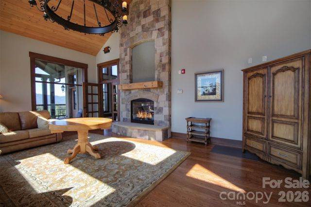 Lot 261 Rock Ledge Drive, Lake Lure, NC 28746