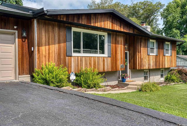 713 Carole Place, Newburgh, IN 47630