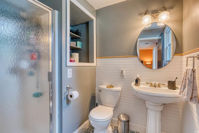 713 Carole Place, Newburgh, IN 47630