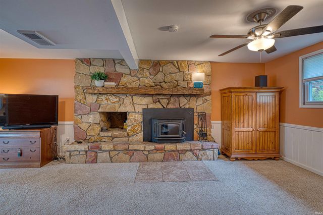713 Carole Place, Newburgh, IN 47630