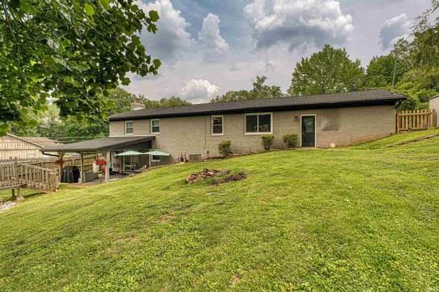 713 Carole Place, Newburgh, IN 47630