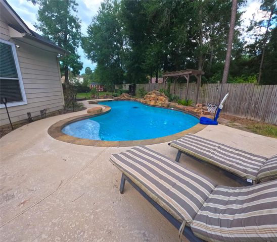 29122 Hidden Lake Court, Magnolia, TX 77354