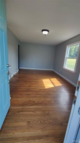 10314 Millwood Avenue, St Ann, MO 63074