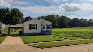 10314 Millwood Avenue, St Ann, MO 63074