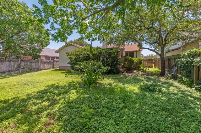 1112 York Castle DR, Pflugerville, TX 78660