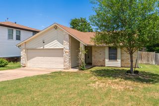 1112 York Castle DR, Pflugerville, TX 78660