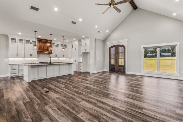 442 Shaw Bridge Road, Greenbrier, AR 72058