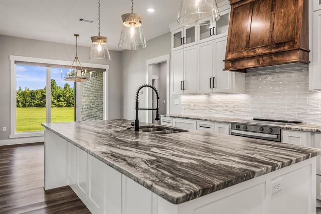 442 Shaw Bridge Road, Greenbrier, AR 72058