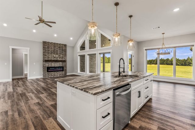 442 Shaw Bridge Road, Greenbrier, AR 72058
