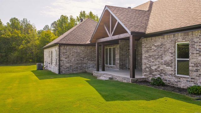 442 Shaw Bridge Road, Greenbrier, AR 72058