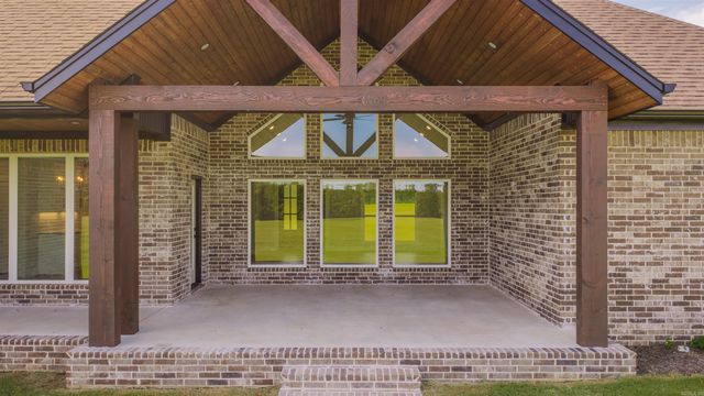 442 Shaw Bridge Road, Greenbrier, AR 72058