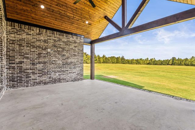 442 Shaw Bridge Road, Greenbrier, AR 72058