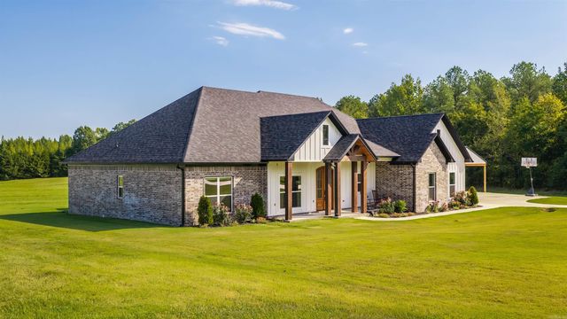 442 Shaw Bridge Road, Greenbrier, AR 72058