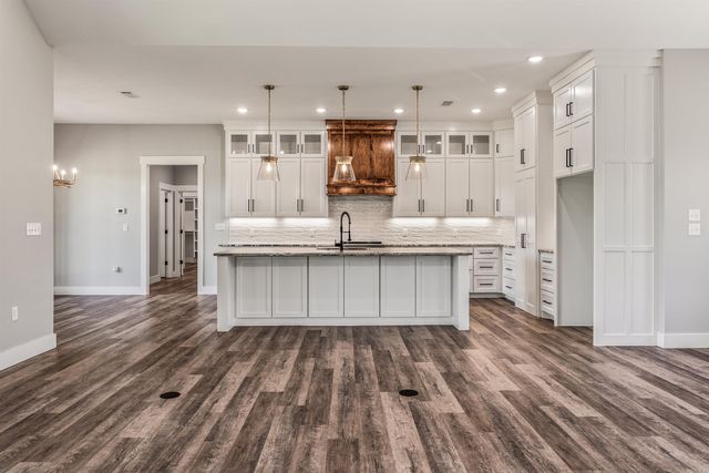 442 Shaw Bridge Road, Greenbrier, AR 72058