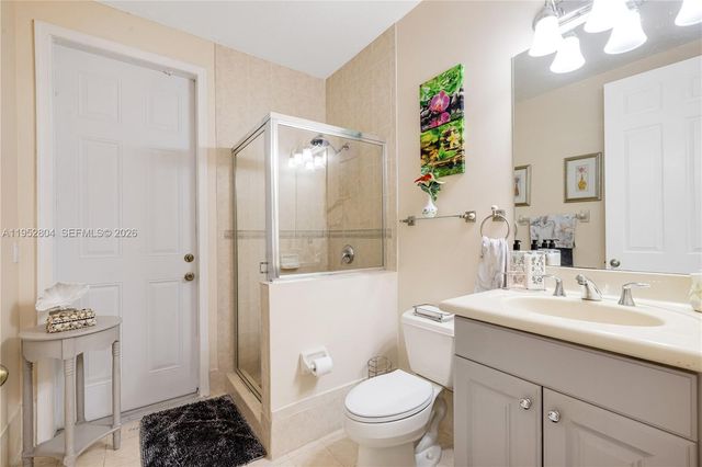 19086 SW 76th Ave, Cutler Bay, FL 33157