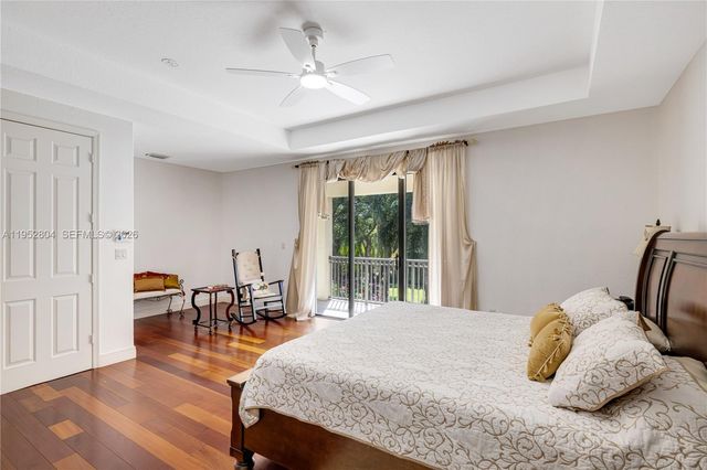 19086 SW 76th Ave, Cutler Bay, FL 33157