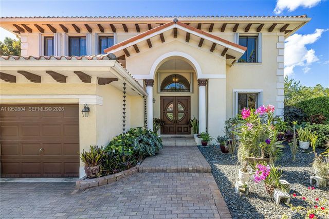 19086 SW 76th Ave, Cutler Bay, FL 33157